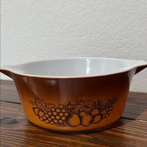 Vintage Brown Pyrex 475 2.5 Qt Casserole Dish